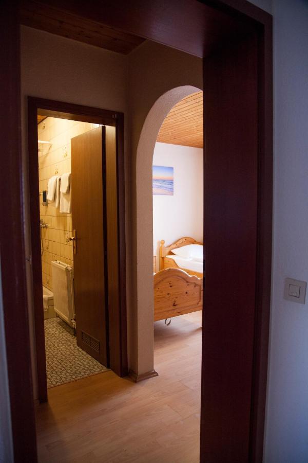 Linden  Gaestehaus Haeuser المظهر الخارجي الصورة